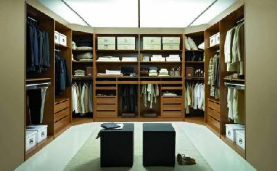 Elegancia en sus vestidores a media